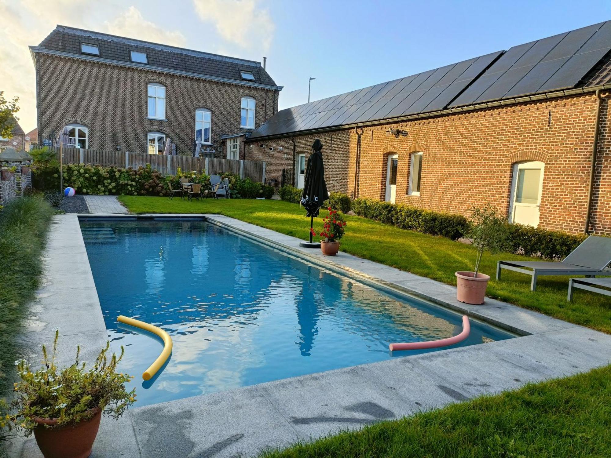 B&B Het Doctershoes Kinrooi Exterior foto